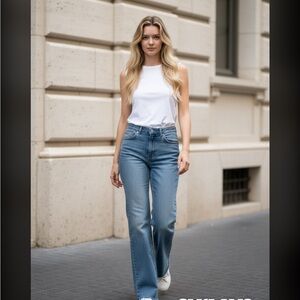 Light Blue Zara jeans with tag still on. Never been worn.